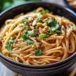 Chinesische Nudeln mit Erdnusssauce
